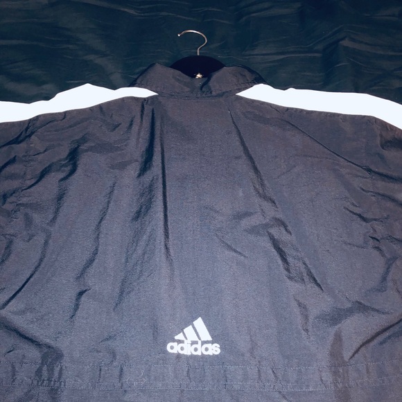 Men’s Vintage Adidas Jacket - Picture 4 of 5